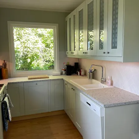 2-Bedrom House Beaches, Easy Access To City Centre And Comfort In Breidablikkveien *