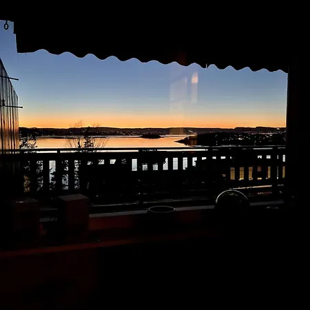 2-Bedrom House Beaches, Easy Access To City Centre And Comfort In Breidablikkveien *