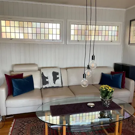 別荘 2-Bedrom House Beaches, Easy Access To City Centre And Comfort In Breidablikkveien オスロ